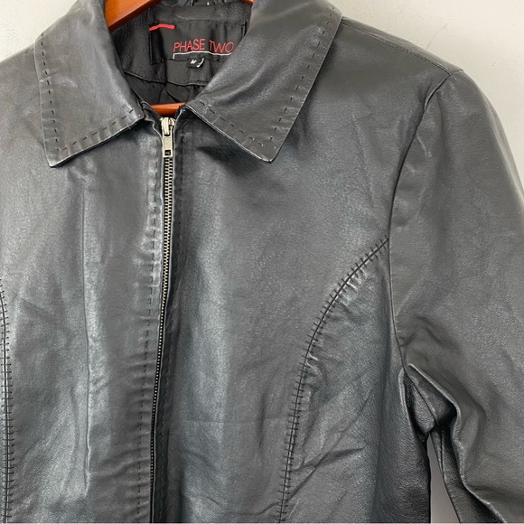 Vintage Phase Two size Medium Women’s Black Leather Full Zip Jacket - Picture 2 of 10